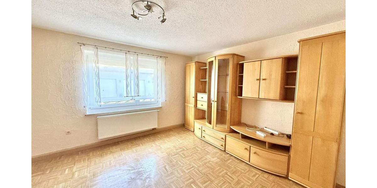 Einfamilienhaus Eslarn - 7 Zimmer, 151 m&sup2;, 180.000&euro; | Angebot:23824889