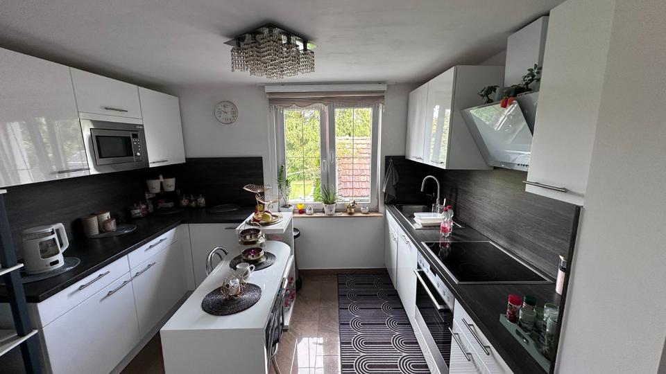 Haus mieten in Spaichingen - Doppelhaushälfte mit Garten & Garage 5 zimmer