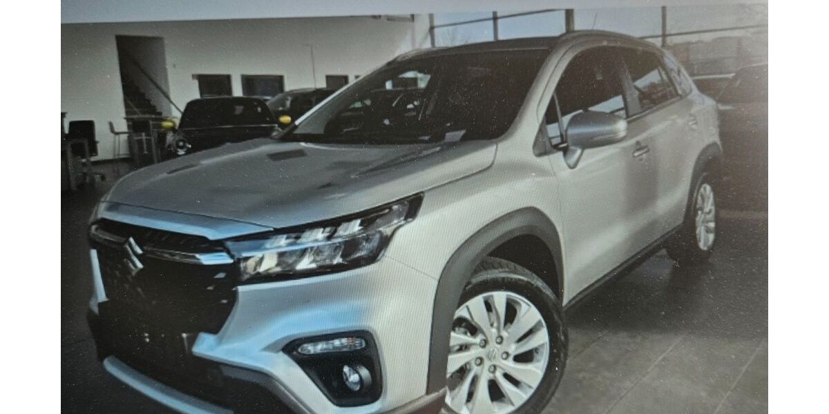 Suzuki (SX4) S-Cross 5.200 km 22.750 &euro; Sangerhausen 06526