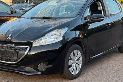 Peugeot 208 111.654 km 1.800 &euro; Kippenheim 77971