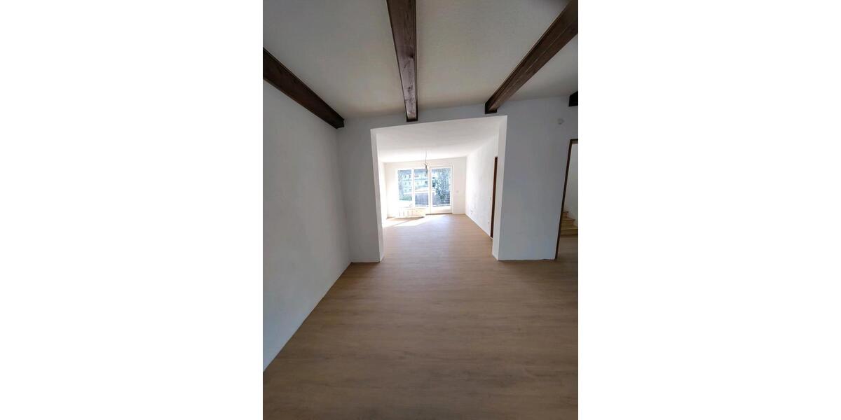 Villa Bonn Beuel-Mitte - 10 Zimmer, 350 m&sup2;, 5.350&euro; | Angebot:25967731