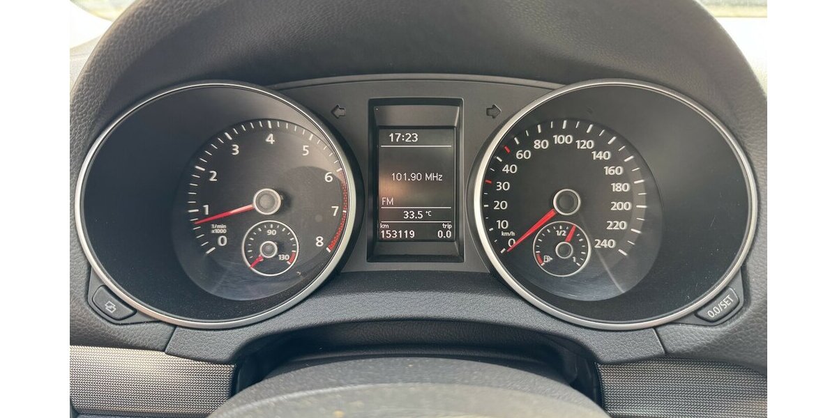 VW Golf Style Navi Klima.Temp.Sitzh.PDC.gr.Plakette 150.000 km 5.900 &euro; Erftstadt 50374