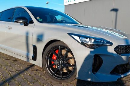 Kia Stinger 64.475 km 29.500 &euro; Laubach 35321