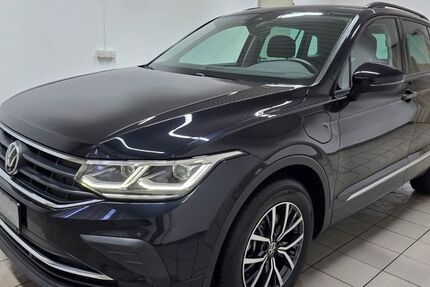 VW Tiguan 67.500 km 21.990 &euro; Chemnitz 09114