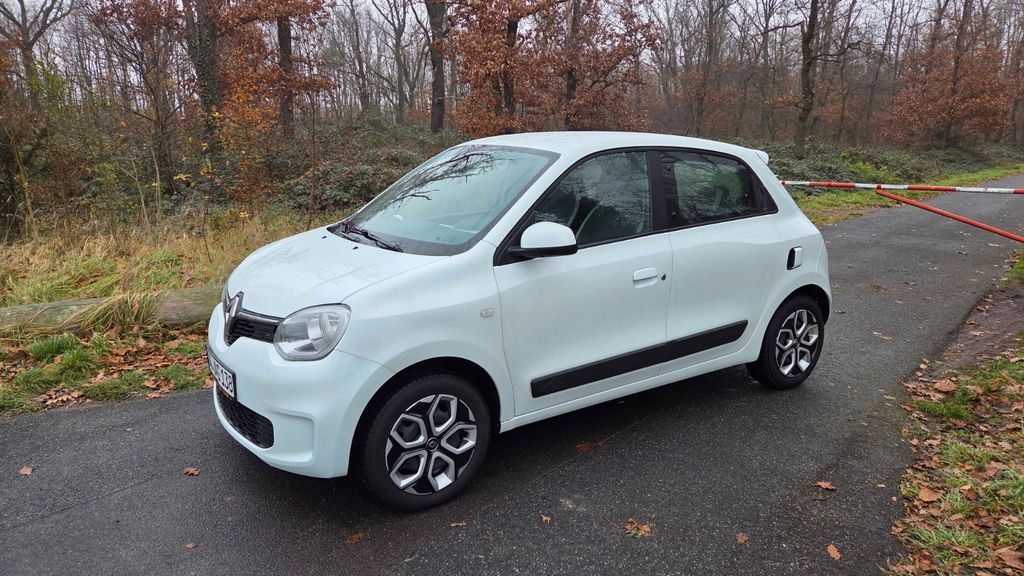 Renault Twingo 21.403 km 8.900 &euro; Kelsterbach 65451