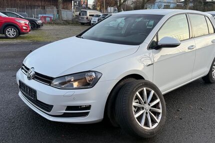 VW Golf 180.000 km 9.790 &euro; Würzburg 97084