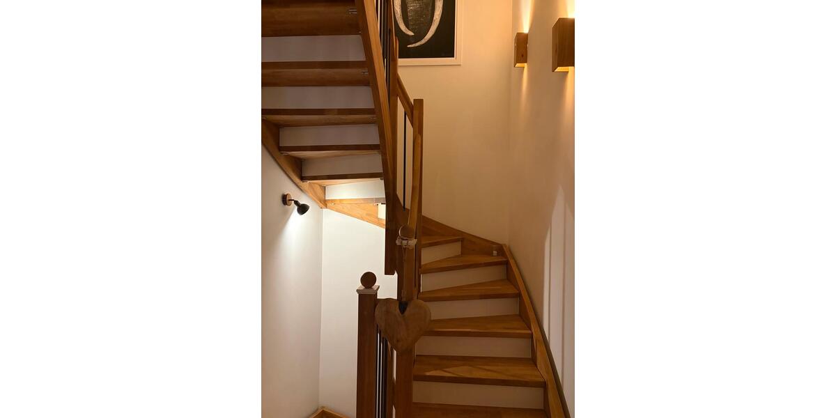 Reihenhaus Fürstenfeldbruck - 7 Zimmer, 168 m&sup2;, 2.950&euro; | Angebot:26080467