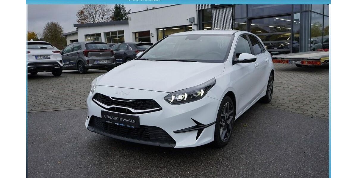 Kia ceed / Ceed 54.500 km 21.950 &euro; Cham 93413