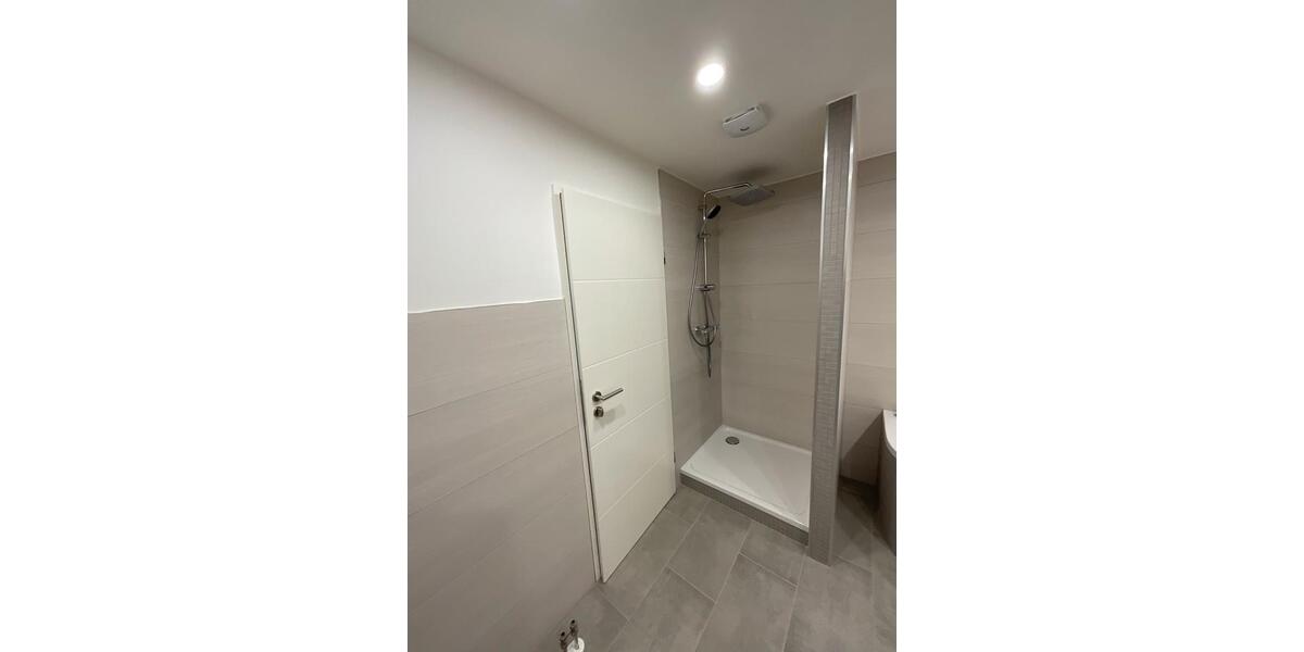 Helle frisch sanierte 3-Zimmer-Wohnung in Niederkassel-Rheidt 3 zimmer