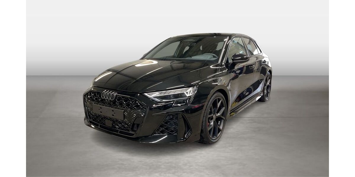 Audi RS3 5.900 km 60.980 &euro; Landshut 84030