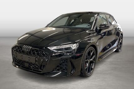 Audi RS3 6.900 km 60.980 &euro; Landshut 84030