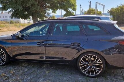 Cupra Leon 61.571 km 27.000 &euro; Buggingen 79426