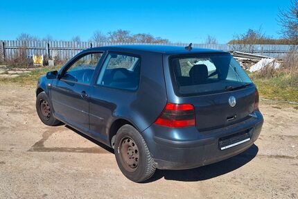 VW Golf 250.000 km 1.950 &euro; Güstrow 18273