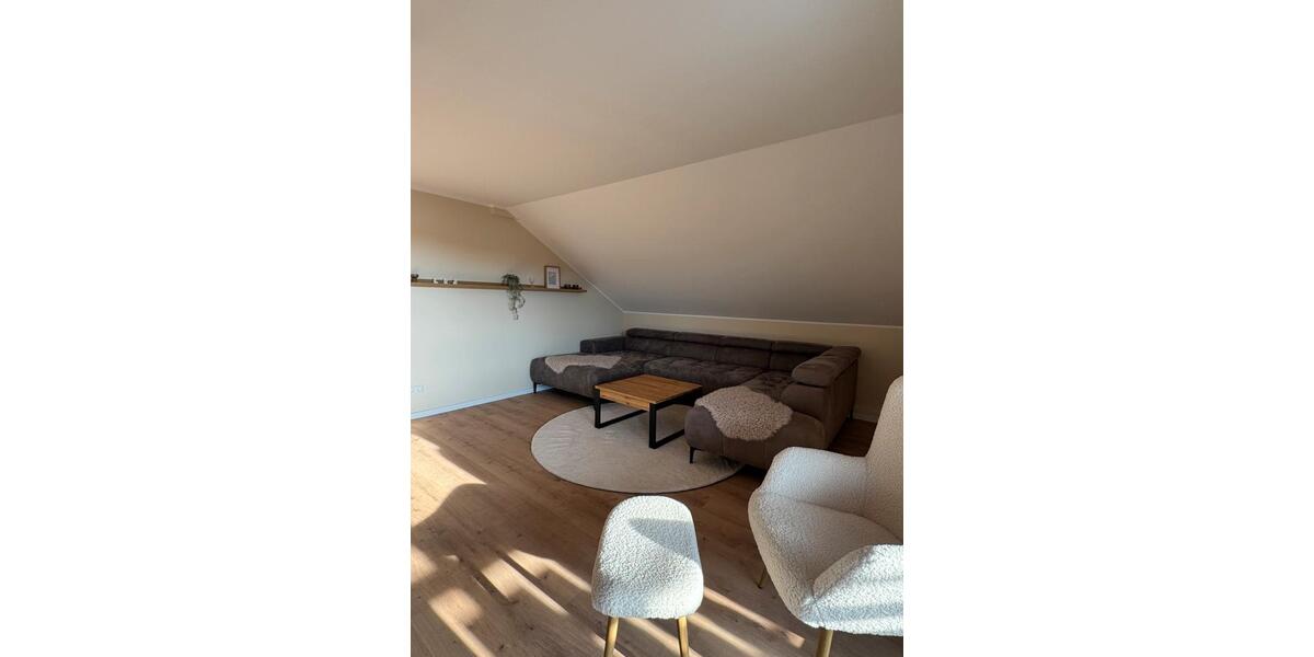 Dachgeschoßwohnung Faßberg - 2 Zimmer, 80 m&sup2;, 1.100&euro; | Angebot:25049576