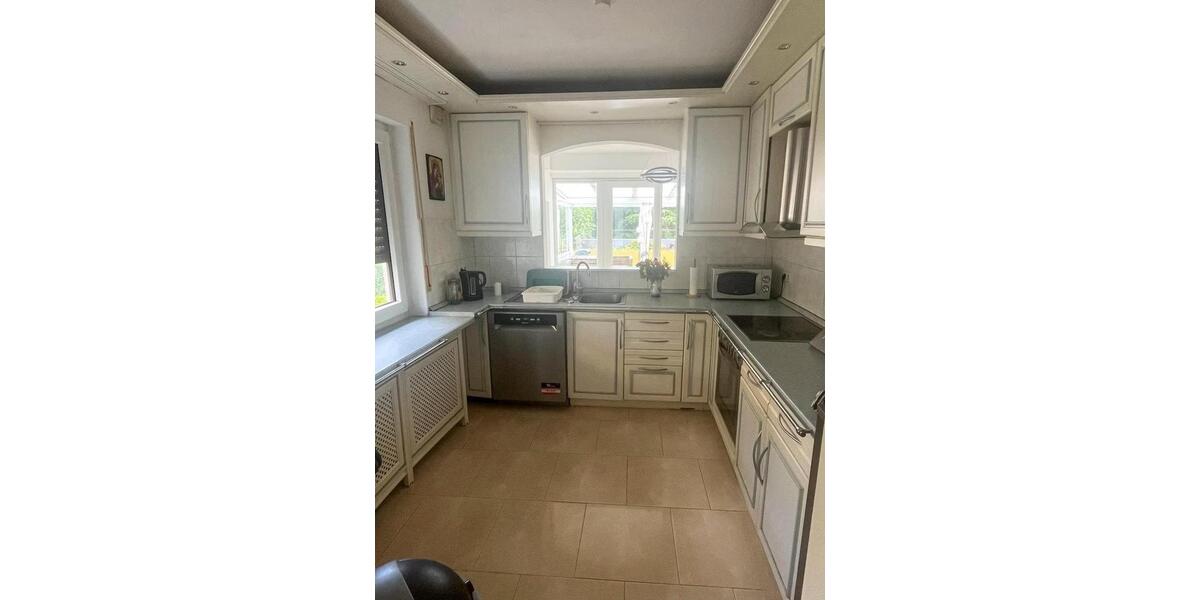 Großzügige 4-Zimmer-Terrassenwohnung mit ca. 90 m² Terrasse 4 zimmer