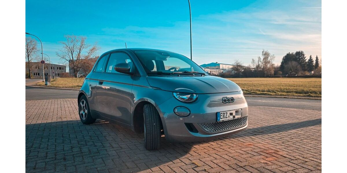 Fiat 500e 62.000 km 14.300 &euro; Weimar 99423