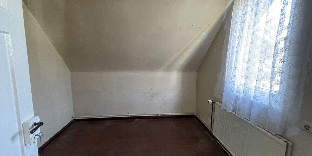 Einfamilienhaus Sitzendorf - 7 Zimmer, 190 m&sup2;, 125.000&euro; | Angebot:23399966