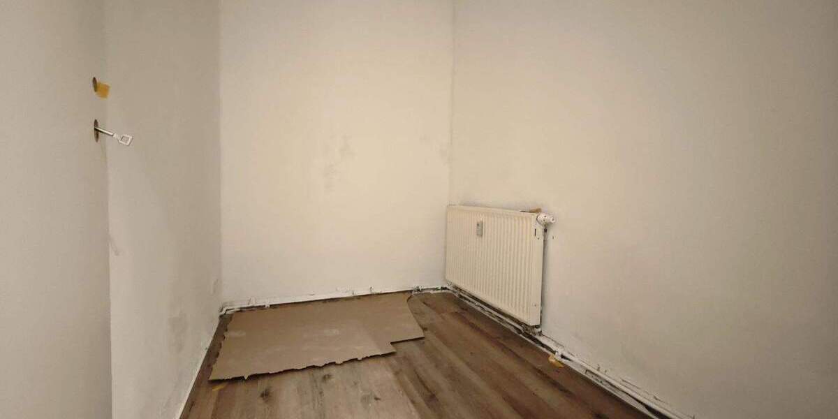 Zimmer Dresden Naußlitz - 4 Zimmer, 109 m&sup2;, 1.205&euro; | Angebot:25728545