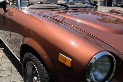 Fiat 124 Spider