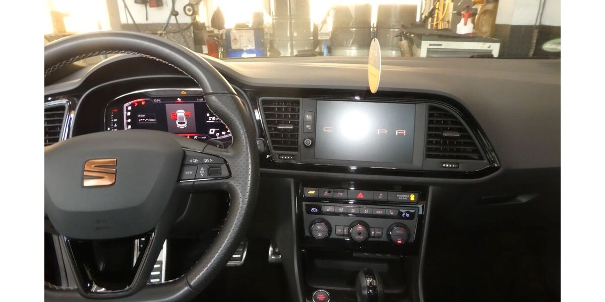 Seat Leon 64.370 km 24.990 &euro; Wald 93192