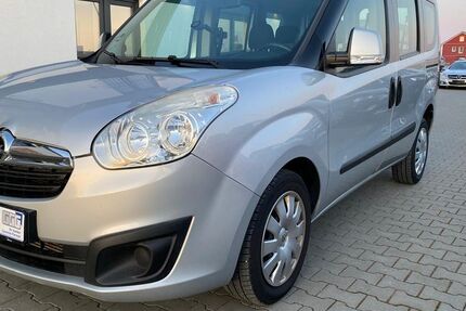 Opel Combo 153.500 km 8.900 &euro; Bergtheim 97241