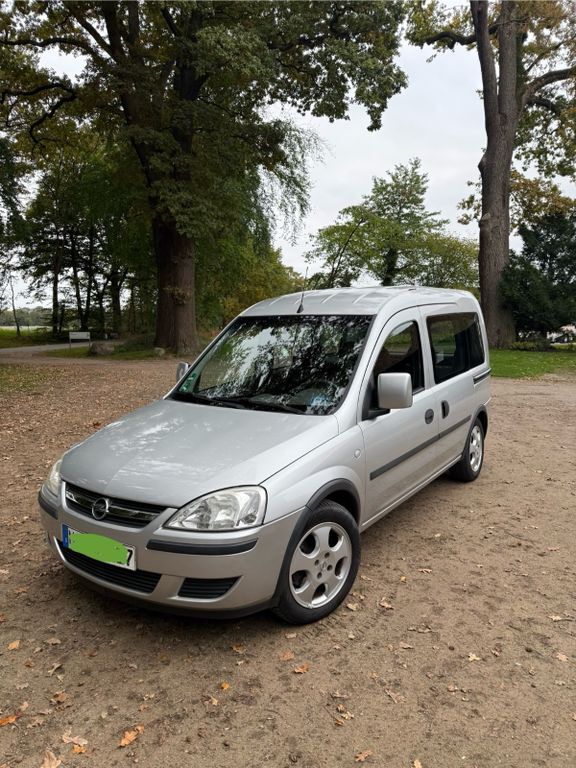 Opel Combo 175.000 km 2.222 € Münster 48157