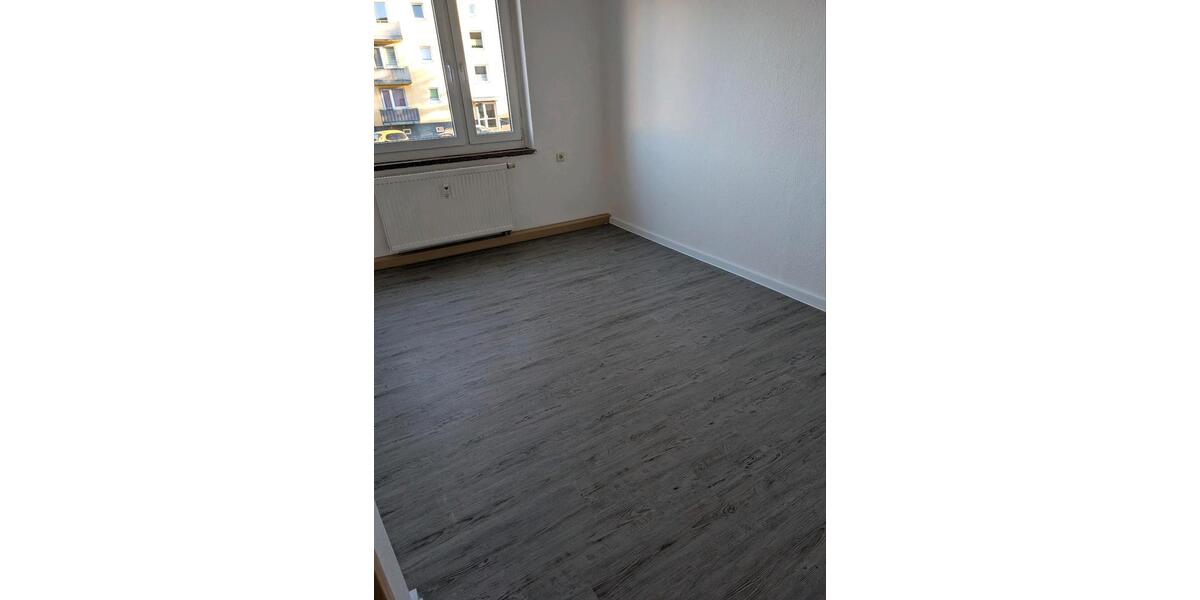 Erdgeschoßwohnung Schleife - 4 Zimmer, 66 m&sup2;, 365&euro; | Angebot:23475368