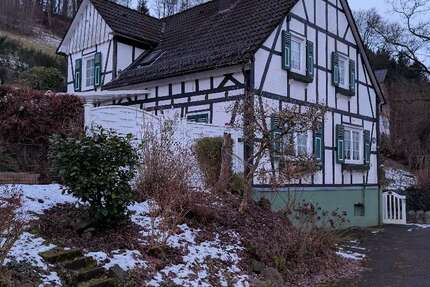 Haus Drolshagen - 4 Zimmer, 170 m&sup2;, 225.000&euro; | Angebot:25172902