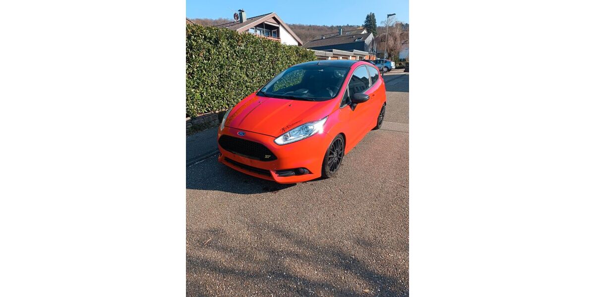 Ford Fiesta 128.632 km 8.999 &euro; Ölbronn 75248