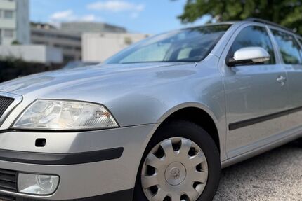 Skoda Octavia 295.000 km 1.750 &euro; Köln 50674