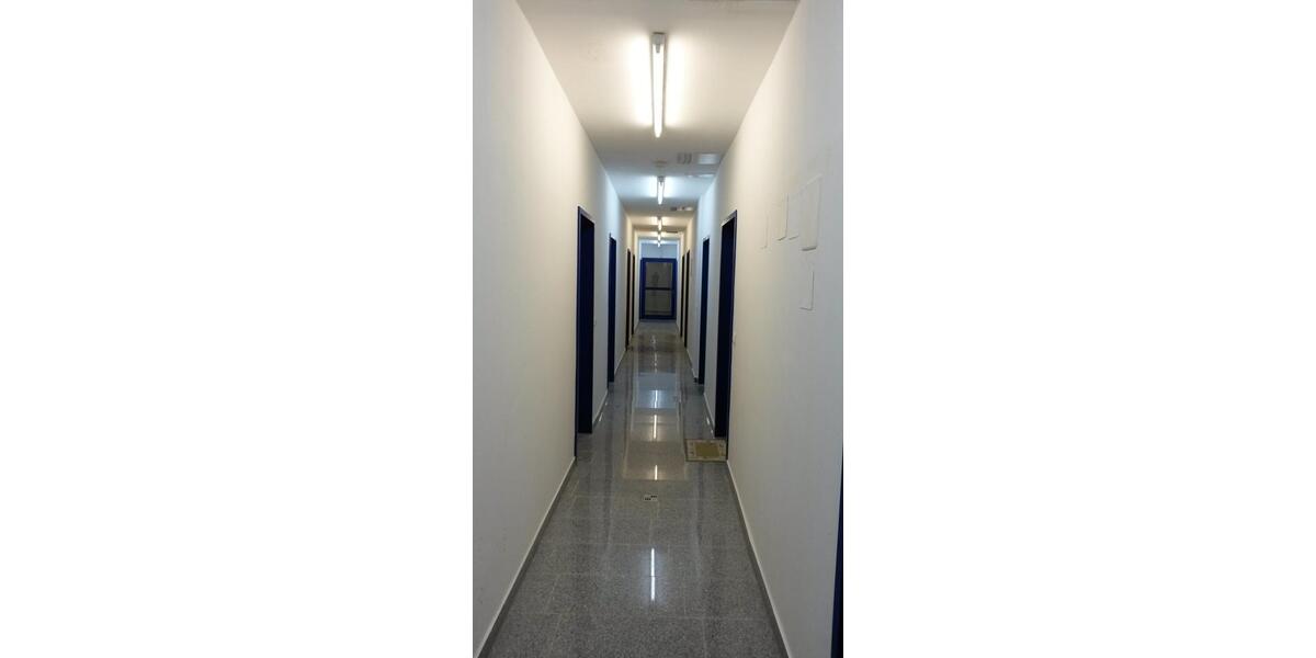 Etagenwohnung Neutraubling - 1 Zimmer, 18 m&sup2;, 400&euro; | Angebot:25309057