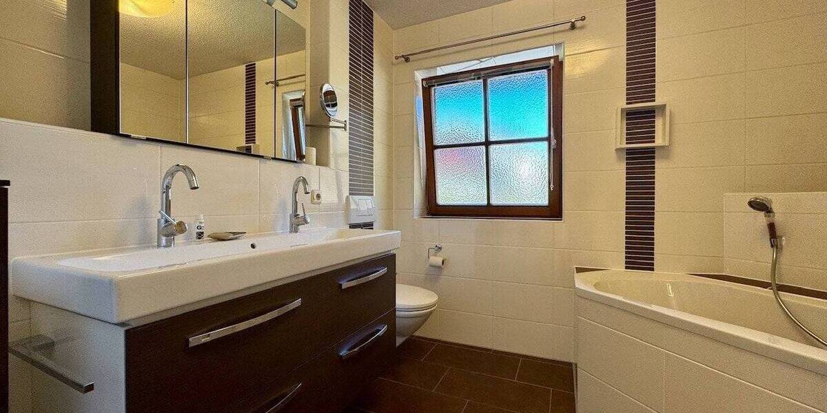Etagenwohnung Bischofswiesen - 3 Zimmer, 116 m&sup2;, 485.000&euro; | Angebot:25689994