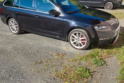 Skoda Octavia 142.000 km 14.600 &euro; Steinwiesen 96349