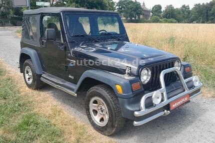 Jeep Wrangler 98.300 km 6.995 &euro; Dresden 01279