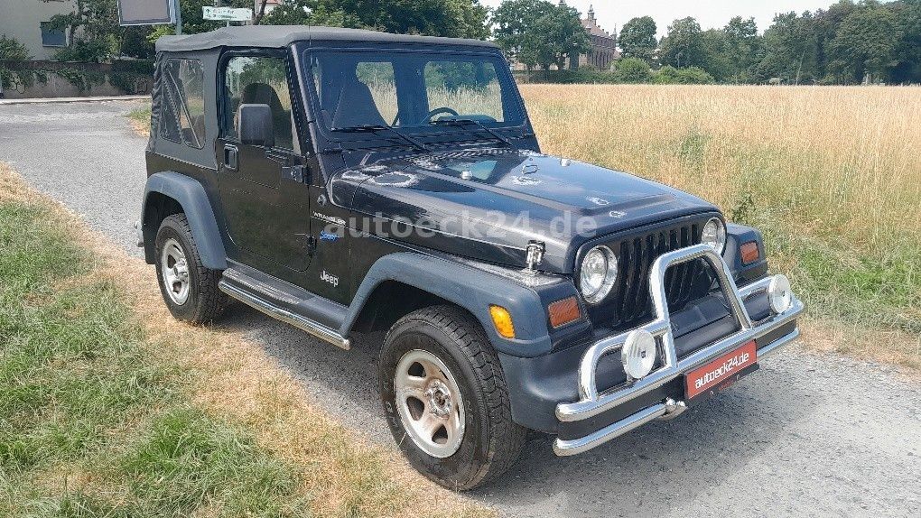 Jeep Wrangler 98.300 km 6.995 &euro; Dresden 01279