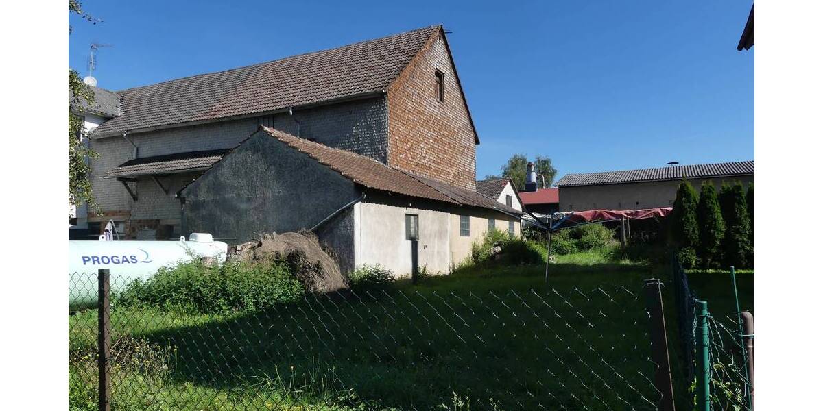 Einfamilienhaus Neustadt - 7 Zimmer, 190 m&sup2;, 95.000&euro; | Angebot:25685478