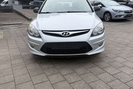 Hyundai i30 159.000 km 3.499 &euro; kiel 24148