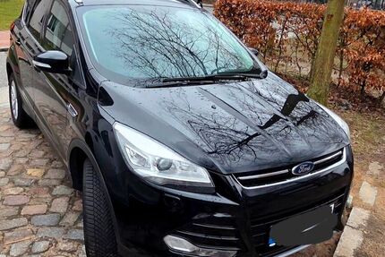 Ford Kuga 170.000 km 9.000 &euro; Lübeck 23554