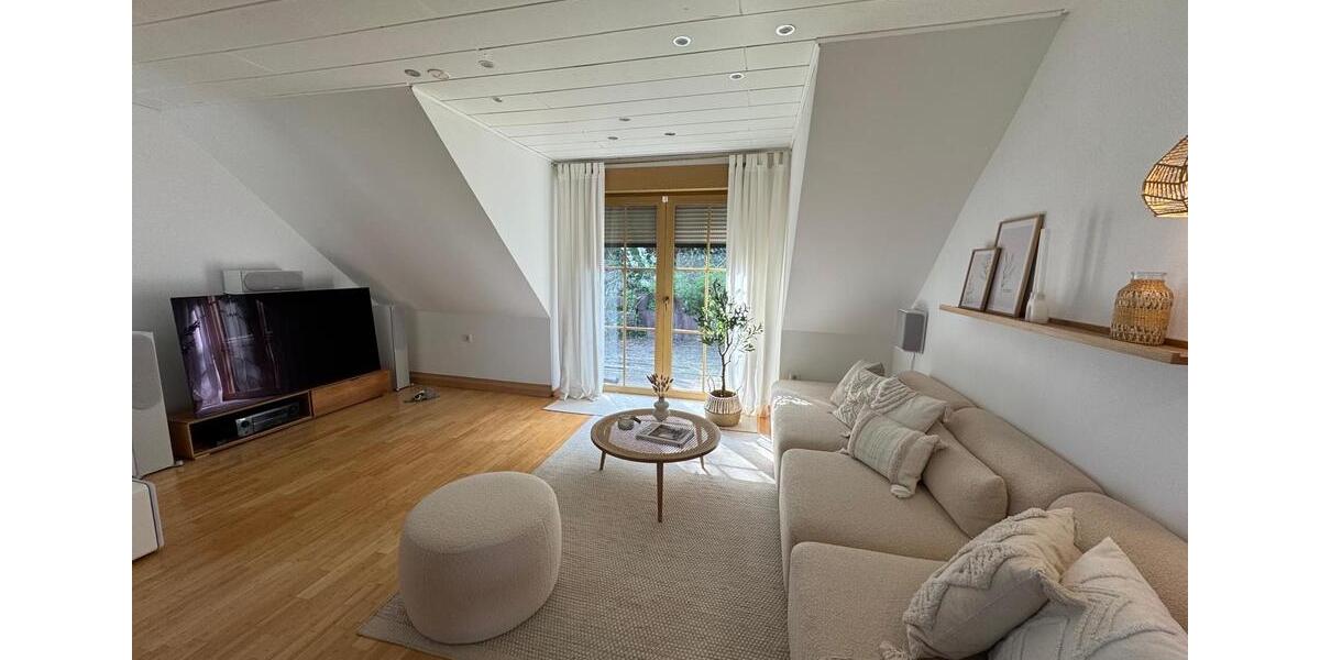 Dachgeschoßwohnung Soest - 3 Zimmer, 90 m&sup2;, 650&euro; | Angebot:24866582