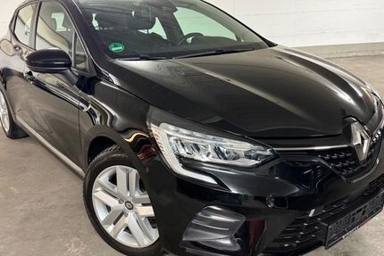 Renault Clio 49.500 km 10.300 &euro; Berlin 10783