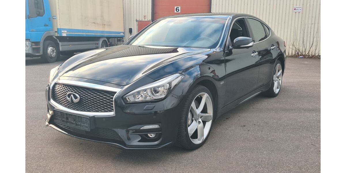 INFINITI Q70 225.000 km 10.990 &euro; Gelsenkirchen 45881