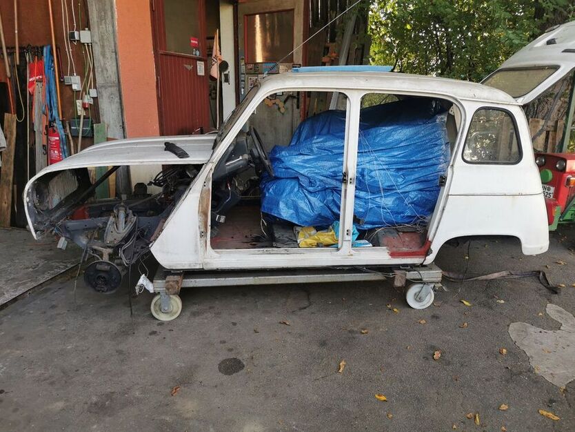R 4
