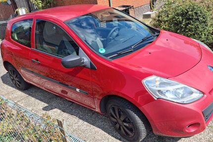Renault Clio 101.421 km 2.500 &euro; Niendorf - Stecknitz 23881