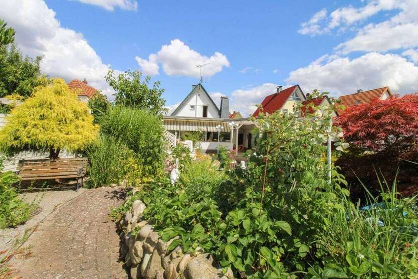 Haus zum Kaufen in Herford 359.000 € 142.02 m²
