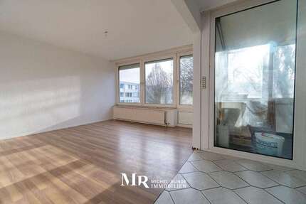 Wohnung zum Kaufen in Sarstedt 172.000 € 92 m² 4 zimmer