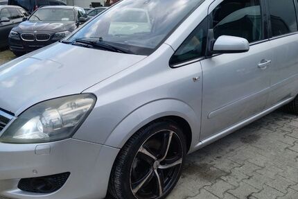 Opel Zafira 248.000 km 1.390 &euro; Diepoldshofen 88299