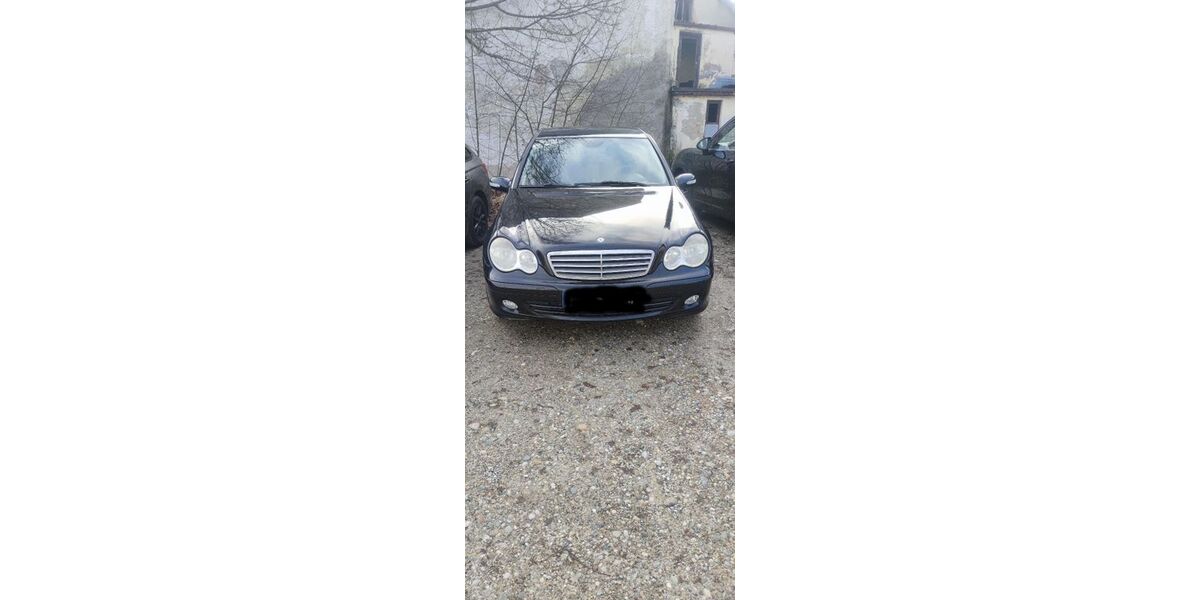 Mercedes-Benz C 180 214.850 km 950 &euro; Kraiburg 84559