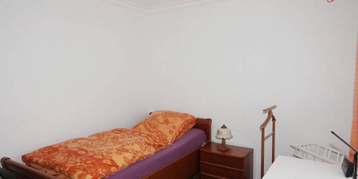 Etagenwohnung Aurich Schirum - 2 Zimmer, 40 m&sup2;, 300&euro; | Angebot:26875030