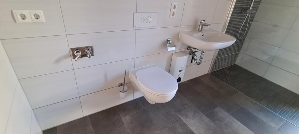 Etagenwohnung Reichenbach im Vogtland - 2 Zimmer, 84 m&sup2;, 484&euro; | Angebot:26293194