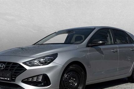Hyundai i30 89.300 km 14.695 &euro; Regensburg 93059